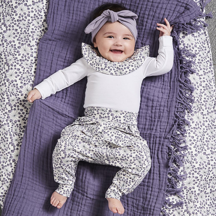 RE-LOVED JUNCUS Bettwäsche mit Blumenprint – Baby