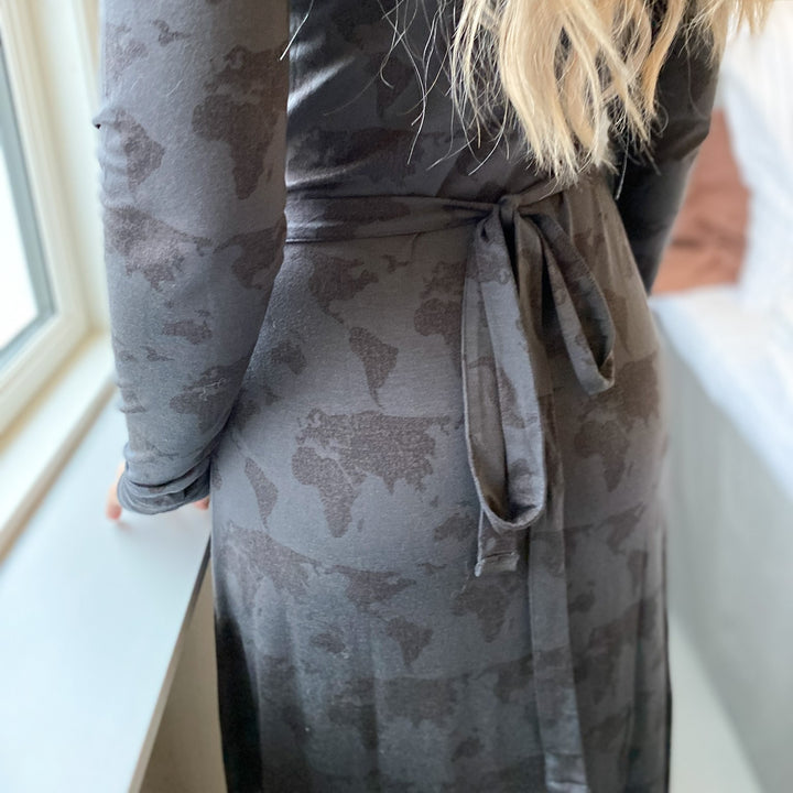 RE-LOVED Kleid aus Lyocell