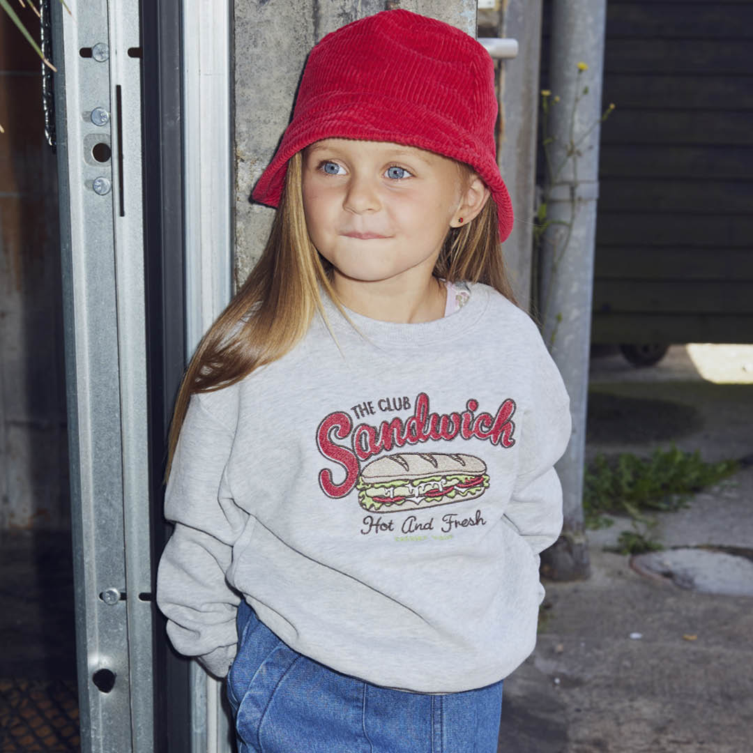 Sweatshirt